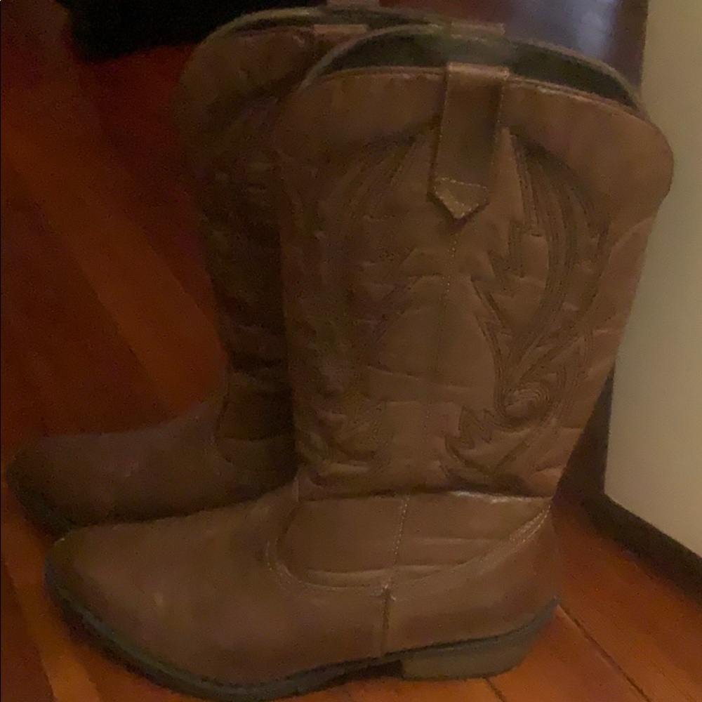 Brown cowboy boots